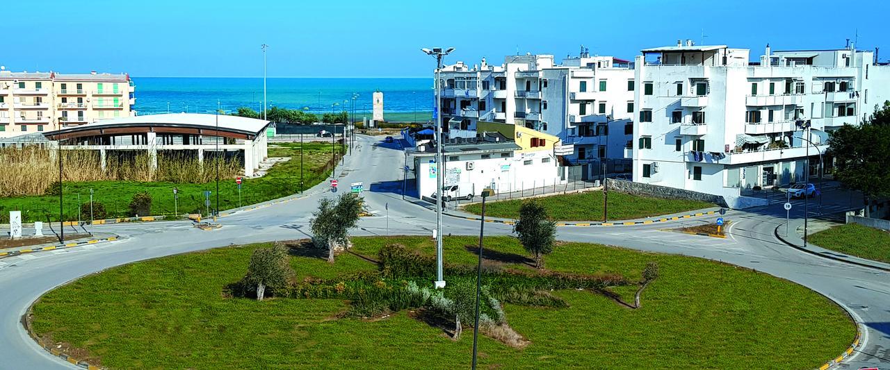 Aparthotel La Rotonda Sul Mare Vieste Exterior foto